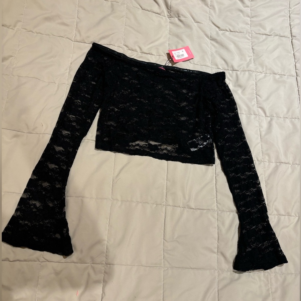 Edikted lace bell sleeve off shoulder top NWT - Picture 4 of 4